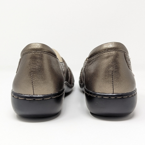 Clarks Ashland spin q slip on leather loafer low wedge metallic pewter 8 narrow - Picture 4 of 9